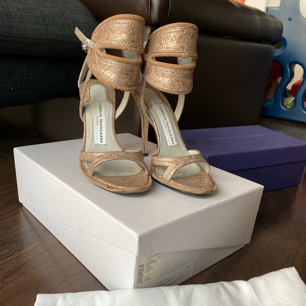 Like New Camilla Skovgaard Heels